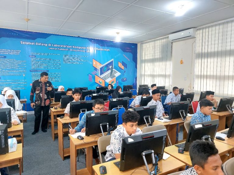 Muhammad Alif Al Azzam, Siswa MTs Darul Ulum YPUI Banda Aceh Raih Juara 2 Olimpiade IPA OMI Tingkat Kabupaten/Kota